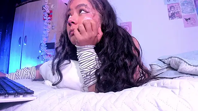 StephaniFox online show from 03.22.25