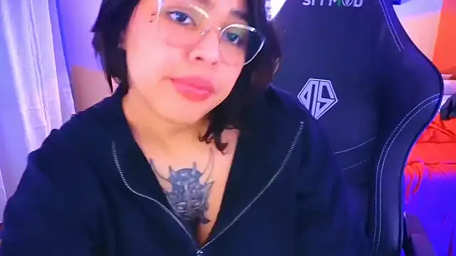 Snapshot of miacanela_xo chatting on 01.11.25 miacanela xo online show from 01.11.25