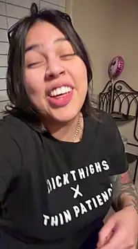 Snapshot of miacanela_xo chatting on 01.19.25 miacanela xo online show from 01.19.25