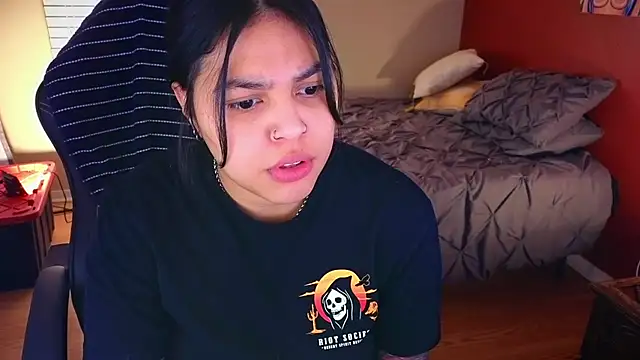 Snapshot of miacanela_xo chatting on 01.20.25 miacanela xo online show from 01.20.25