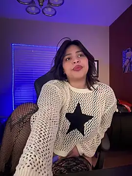 Snapshot of miacanela_xo chatting on 01.28.25 miacanela xo online show from 01.28.25
