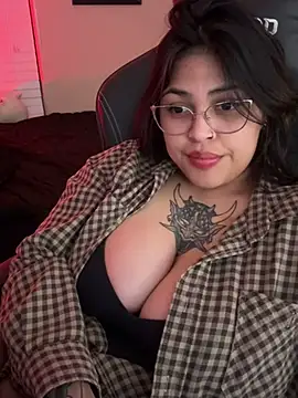 Snapshot of miacanela_xo chatting on 02.08.25 miacanela xo online show from 02.08.25