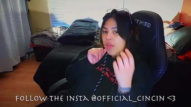 Snapshot of miacanela_xo chatting on 02.17.25 miacanela xo online show from 02.17.25