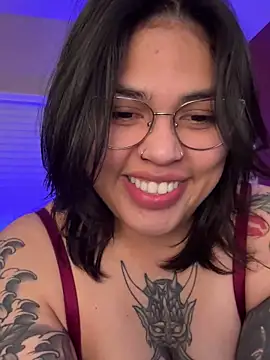 Snapshot of miacanela_xo chatting on 03.12.25 miacanela xo online show from 03.12.25