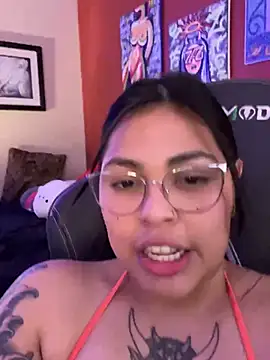 Snapshot of miacanela_xo chatting on 03.22.25 miacanela xo online show from 03.22.25
