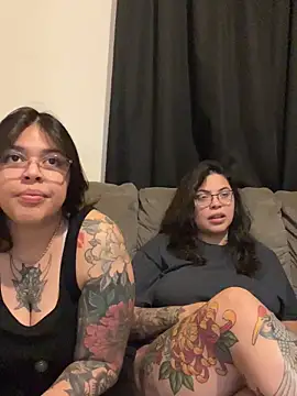 Snapshot of miacanela_xo chatting on 09.22.25 miacanela xo online show from 09.22.25