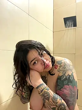 Snapshot of miacanela_xo chatting on 10.06.25 miacanela xo online show from 10.06.25
