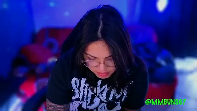 Snapshot of miacanela_xo chatting on 10.26.25 miacanela xo online show from 10.26.25