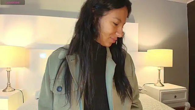 Tamaraakins online show from 10.11.25