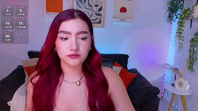 Snapshot of ViolettCastel chatting on 07.11.26 ViolettCastel online show from 07.11.26