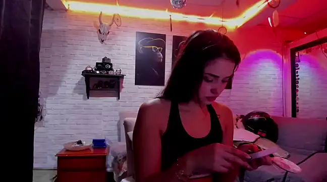 Snapshot of Kimmymadison- chatting on 01.17.25 Kimmymadison- online show from 01.17.25