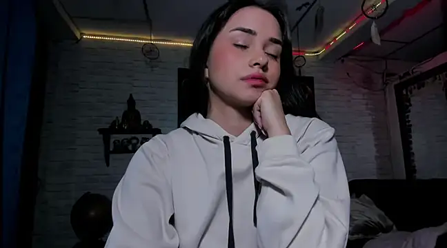 Snapshot of Kimmymadison- chatting on 03.01.25 Kimmymadison- online show from 03.01.25