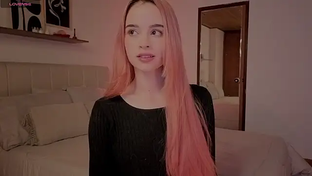 Snapshot of Roxxy_mora chatting on 01.16.26 Roxxy mora online show from 01.16.26