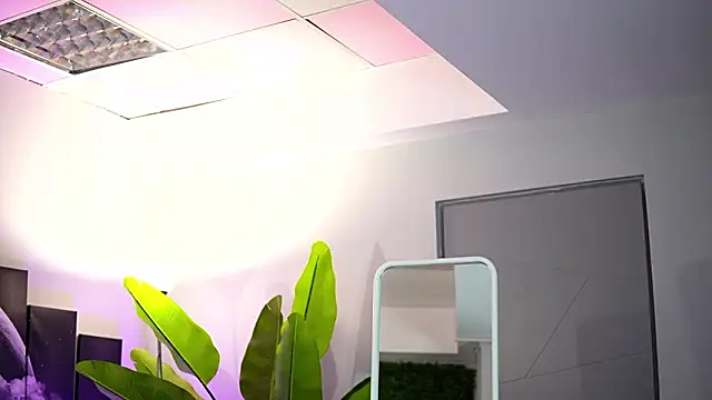 RaquelleVon online show from 02.23.26