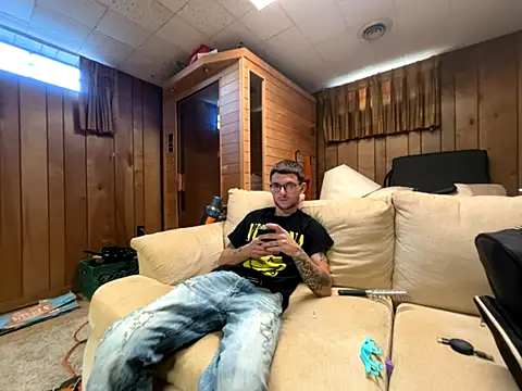 hungkubenski online show from 10.21.25