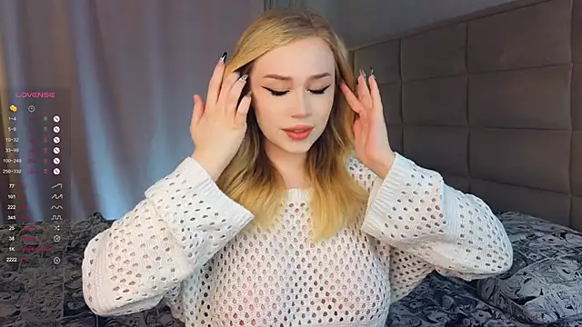 Snapshot of AsteriaHamel chatting on 02.14.25 AsteriaHamel online show from 02.14.25