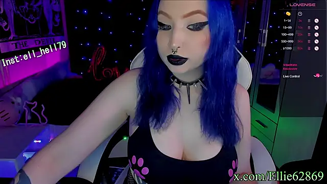 Snapshot of Kitty_goth chatting on 02.28.25 Kitty goth online show from 02.28.25