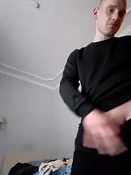 Snapshot of Bartzrl chatting on 09.15.25 Bartzrl online show from 09.15.25