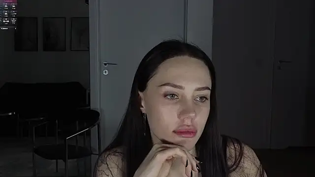 Sara Tranquil online show from 11.06.25