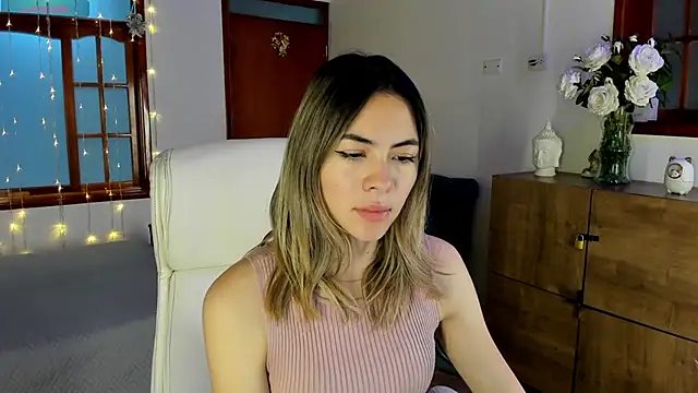 Snapshot of Nathaly-sky chatting on 01.13.25 Nathaly-sky online show from 01.13.25