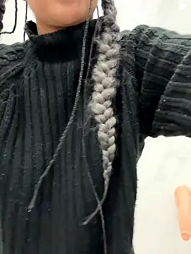 HaileyDiana online show from 12.16.25