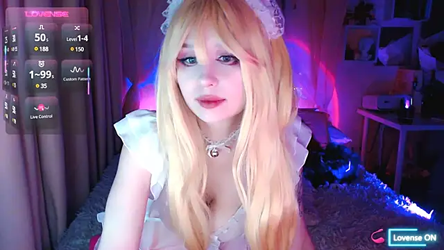 Snapshot of cherry_milk_xx chatting on 03.05.25 cherry milk xx online show from 03.05.25