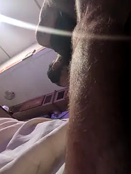 Snapshot of WilldoPita chatting on 09.27.25 WilldoPita online show from 09.27.25