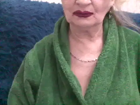 CarlyTreat online show from 02.18.25