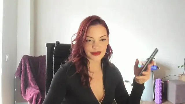 LilliLowexox online show from 02.24.26