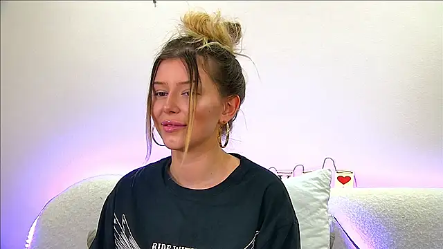 LiliaBianka online show from 02.17.25