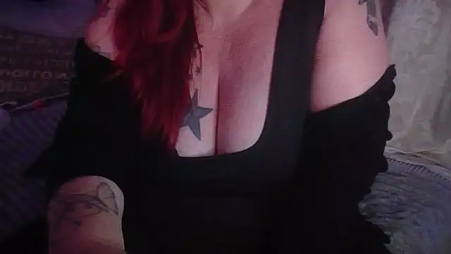 LynnLa online show from 11.11.25