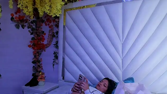 MaddyHudson online show from 02.26.26