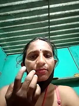 Snapshot of Baby__Shreya chatting on 09.10.25 Baby  Shreya online show from 09.10.25