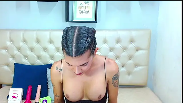 lucia marks online show from 01.19.25