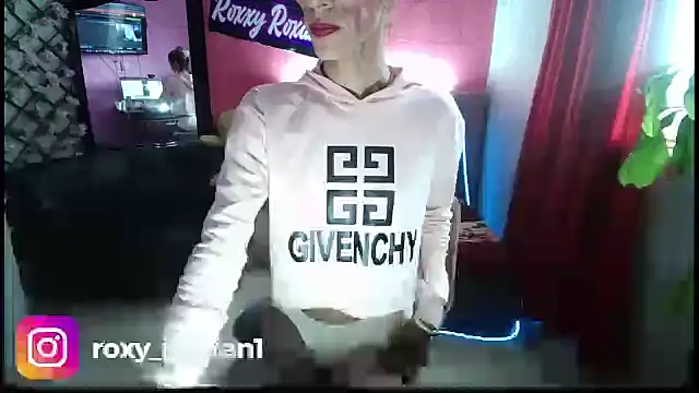 roxy roxxan online show from 01.04.25