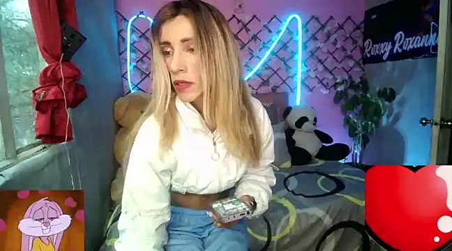 roxy roxxan online show from 01.24.25