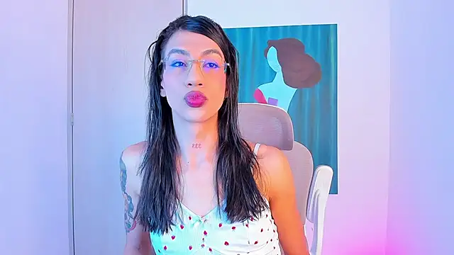 sofiaa grey  online show from 04.11.26