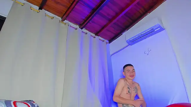 Snapshot of sensual_euphoria chatting on 01.30.25 sensual euphoria online show from 01.30.25