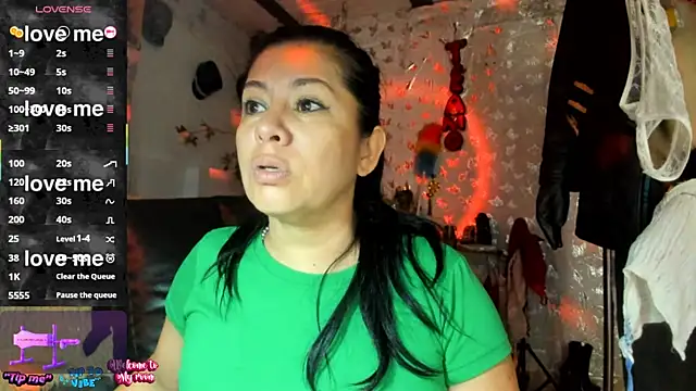 Snapshot of Erlinda-engel chatting on 06.23.26 Erlinda-engel online show from 06.23.26