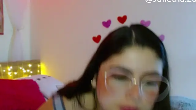 Juliietha servas online show from 02.12.25