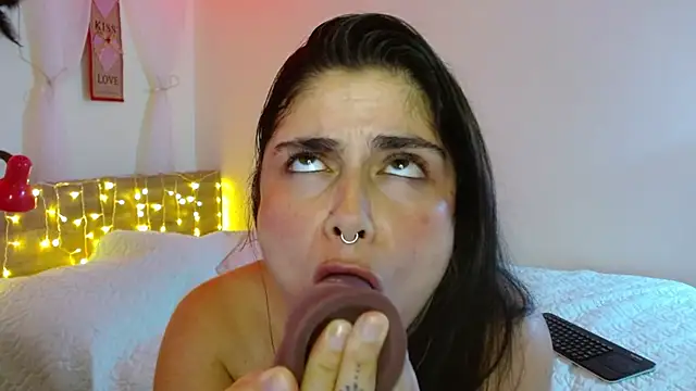 Juliietha servas online show from 03.03.25