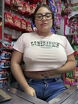 Snapshot of Sol_biglips chatting on 12.07.24 Sol biglips online show from 12.07.24