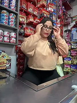 Snapshot of Sol_biglips chatting on 01.14.25 Sol biglips online show from 01.14.25