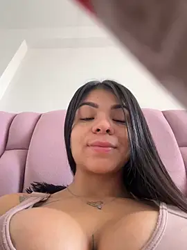 SophiaKarson online show from 01.05.25