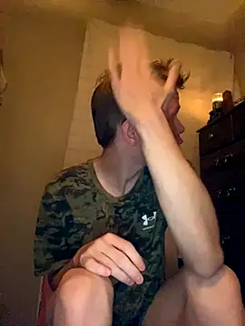 Snapshot of Mikeswanston chatting on 10.08.25 Mikeswanston online show from 10.08.25