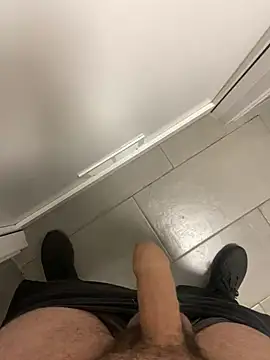 Snapshot of _themask_ chatting on 01.09.25 themask online show from 01.09.25