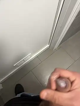 Snapshot of _themask_ chatting on 01.13.25 themask online show from 01.13.25