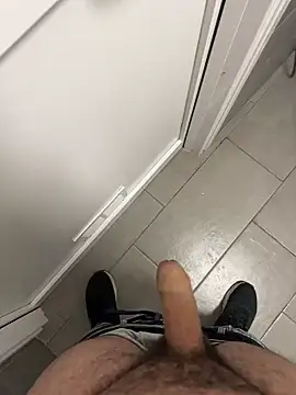 Snapshot of _themask_ chatting on 02.10.25 themask online show from 02.10.25