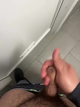 Snapshot of _themask_ chatting on 03.13.25 themask online show from 03.13.25