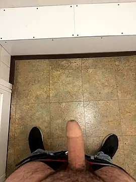 Snapshot of _themask_ chatting on 09.29.25 themask online show from 09.29.25